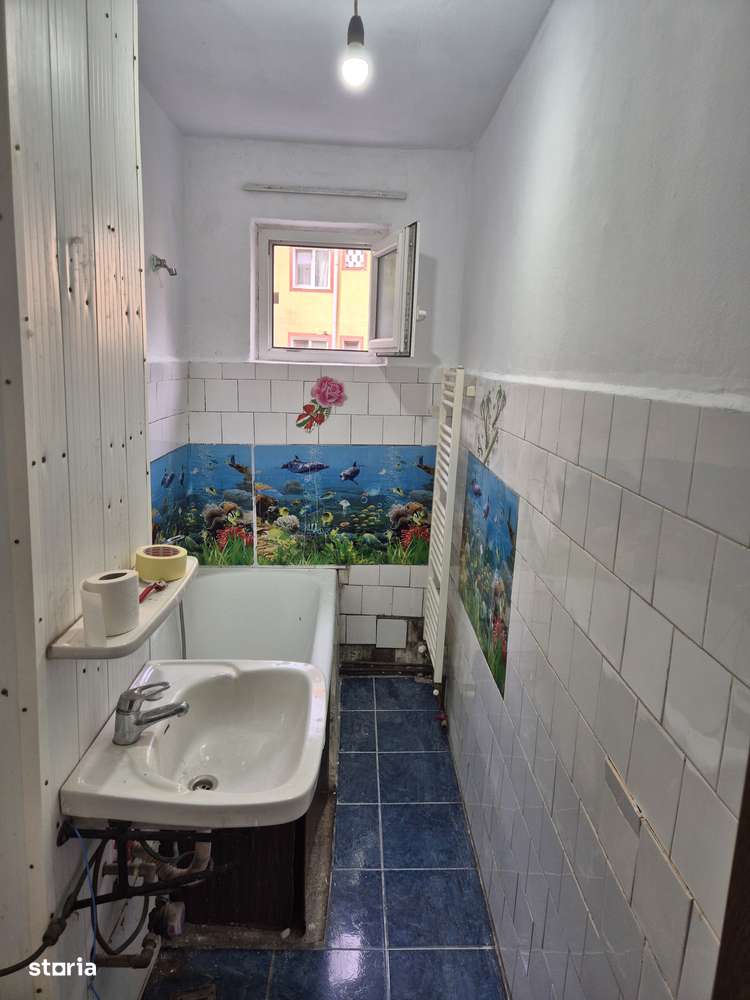 Apartament 2 camere cu balcon și parchet, centrală - Imagine principală: 5/6