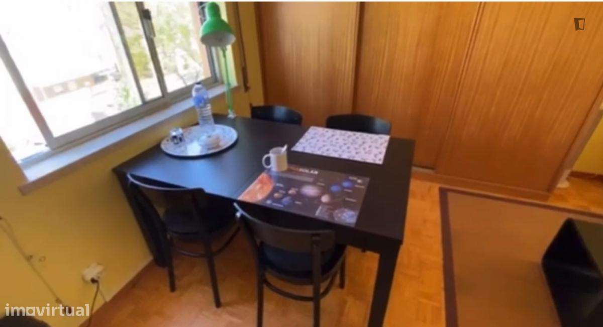 Quarto - localizado em Almada Lisbon - Grande imagem: 3/22