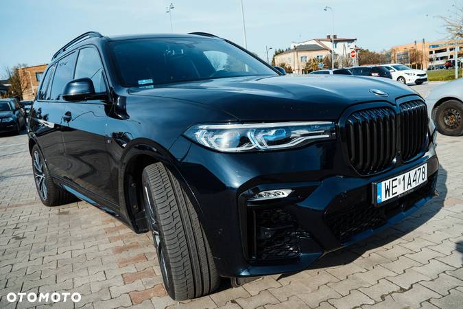 BMW X7 M50i sport - 14