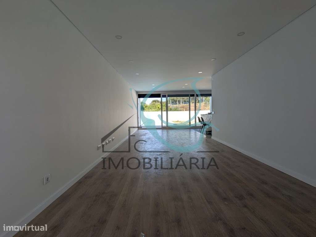 Moradia T3 com acabamentos de Luxo e Piscina - Quinta da Amizade-18