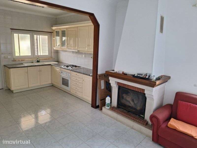 Alugo Vivenda T3 - Grande imagem: 4/8