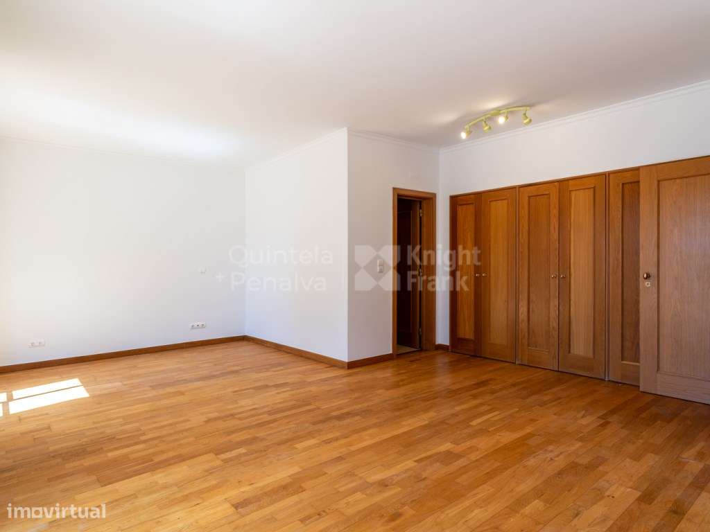 Apartamento T3 duplex com piscina no Monte Estoril, Cascais-26