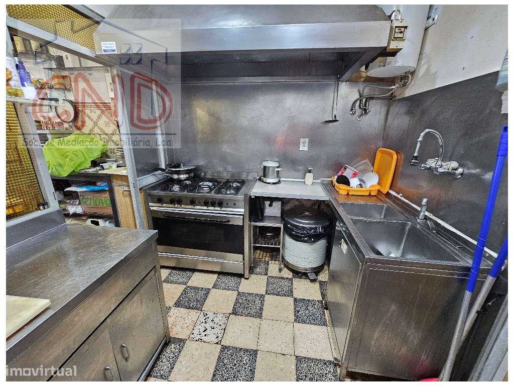 Café-Snack Bar e Cervejaria na Rinchoa com 37 lugares sentados e es...-6