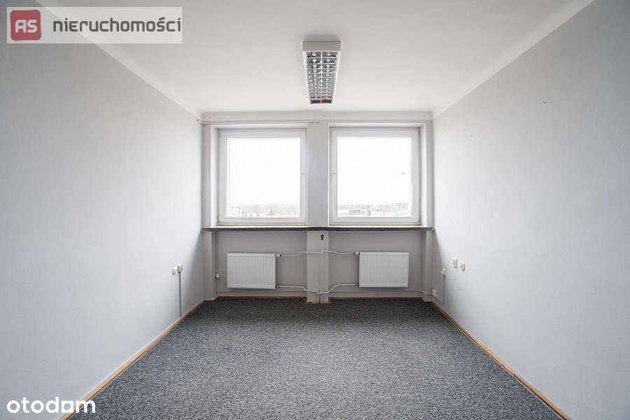 Nieduże biuro. Parking. Dobra lokalizacja. - Pełny obrazek: 4/9