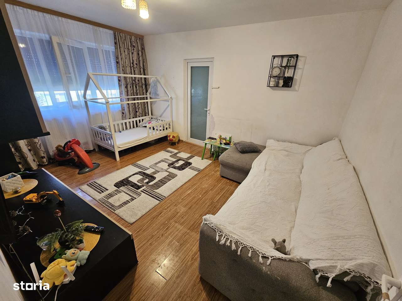 Vand ap cu 2 camere str. Borcea - Imagine principală: 2/6