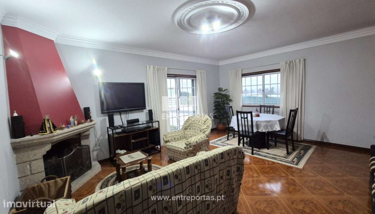 Venda de Moradia V3, Moreira Geraz do Lima, Viana do Castelo - Grande imagem: 2/32