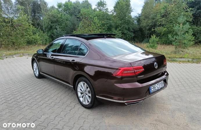 Volkswagen Passat 2.0 TDI Bi-Turbo BMT 4Mot Highline DSG - 4