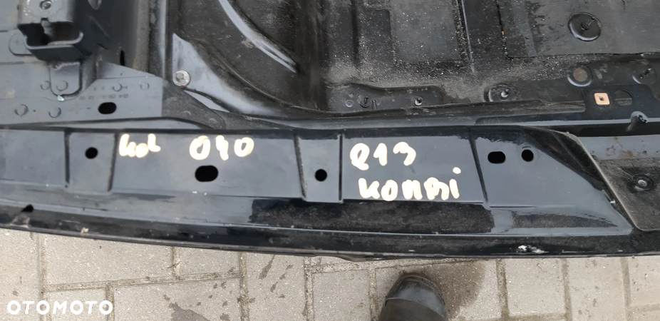Pas tylny wanna dupa tył 040 Mercedes W213 Kombi 2017r. 2.0d - 5