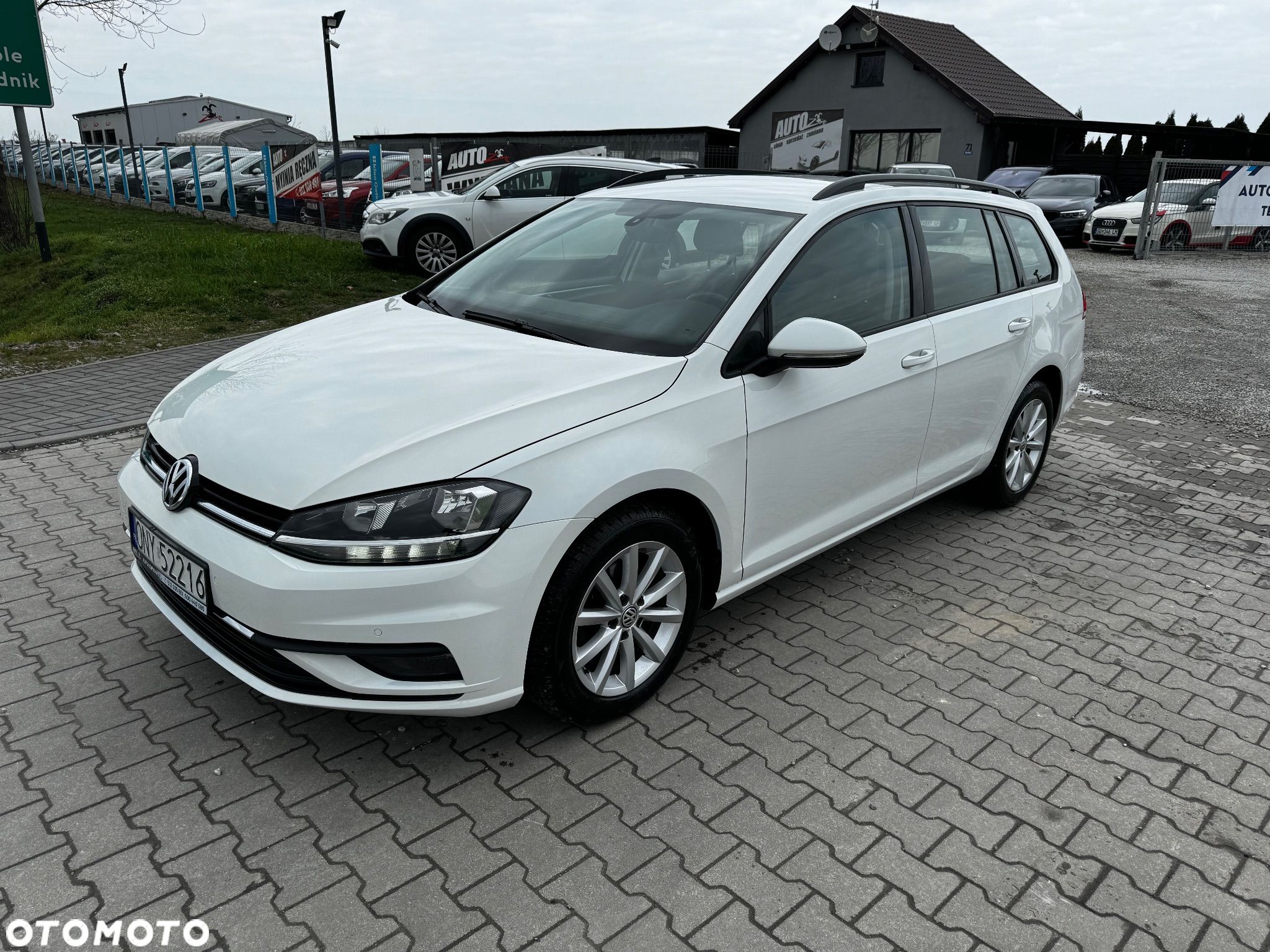 Volkswagen Golf VII 1.6 TDI BMT Trendline EU6 - 1