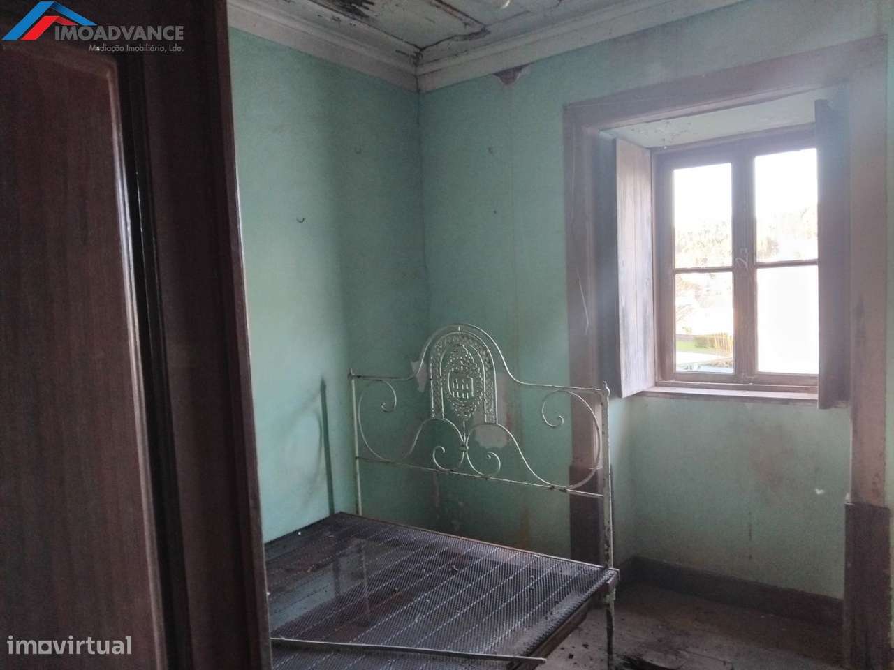 Casa centenária situada numa aldeia no concelho de Penacova, Coimbra-30