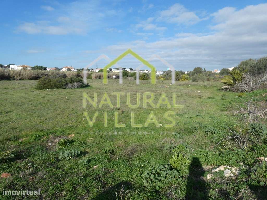 Terreno Plano com Potencial de Investimento em Montenegro, Faro - Grande imagem: 3/5