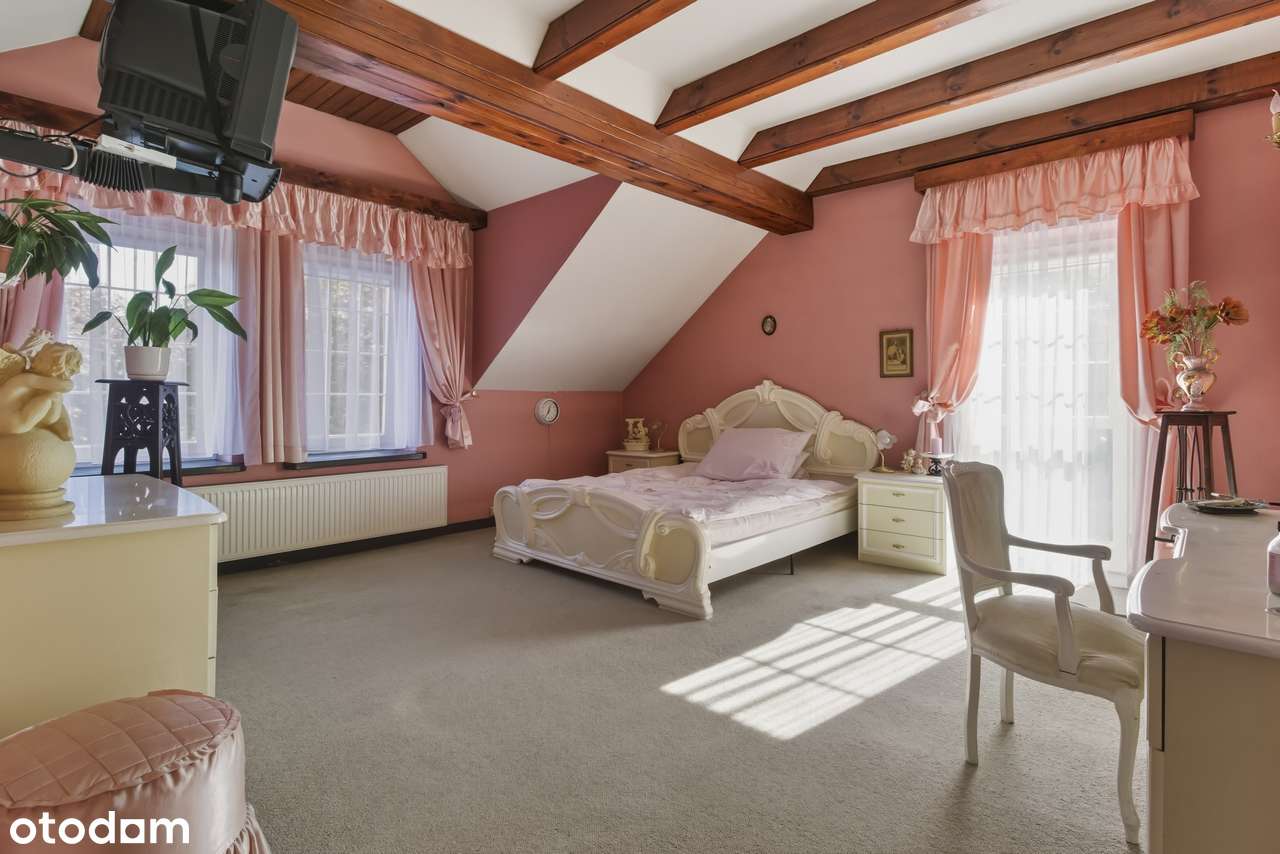 Piękny dom z dużym ogrodem na Targówku/ul.Ostródzka.-13