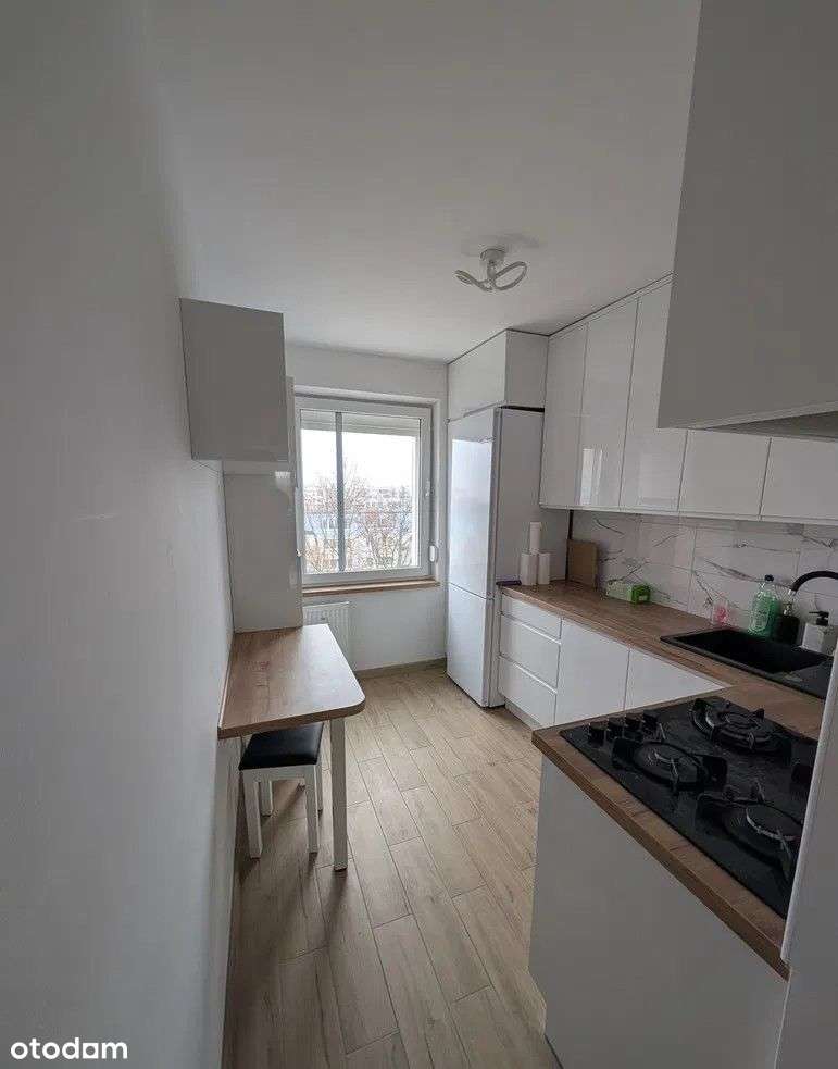 os. Kosmonautów, 3 pokoje, po remoncie! - Pełny obrazek: 2/10