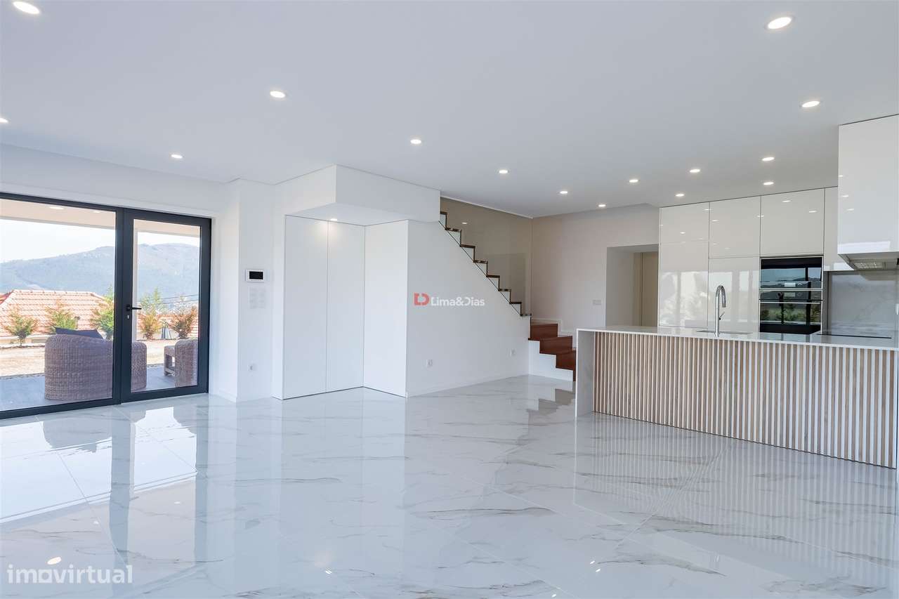 Moradia Isolada T3 Venda em Raiva, Pedorido e Paraíso,Castelo de Paiva-12