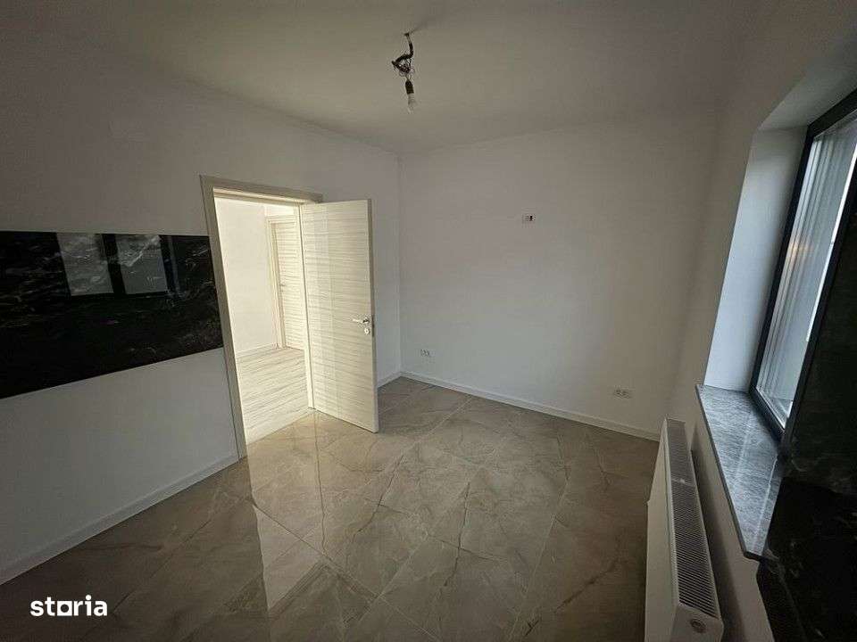 DE VANZARE | CASA 5 CAMERE | VALU LUI TRAIAN - Imagine principală: 4/9