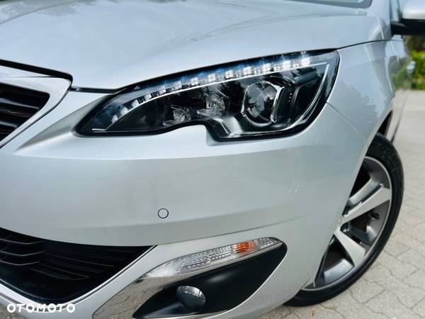 Peugeot 308 SW PureTech 130 Stop & Start Allure - 21