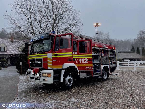 MAN STRAŻ POŻARNA POŻARNICZY LF-16 4x4 CNBOP Rosenbauer! Schilingman! Rotzler Nowy Brend 2021! Wyciągarka 18t Reduktory! Blokady! Maszt Doświetlacze Halogeny dalekosiężne 360•Stopni! i do poszukiwań LED-oświetlenia pola pracy w obrębię kilku set metrów! Szybkie natarcie Wysokie prześwity Idealny!!! - 16