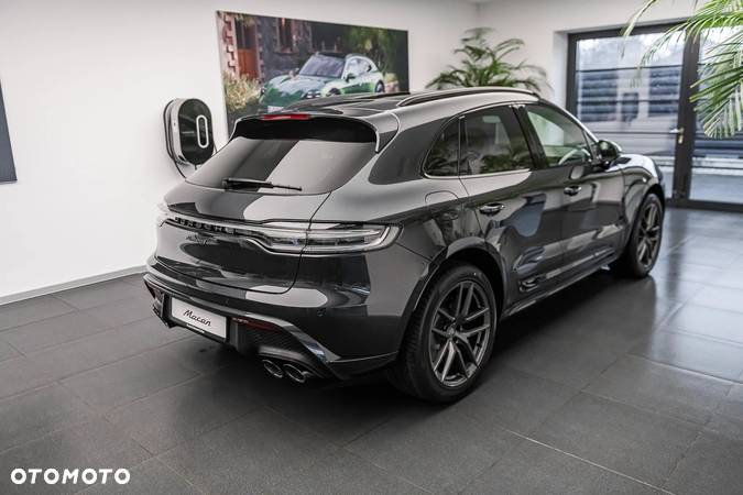 Porsche Macan T - 2