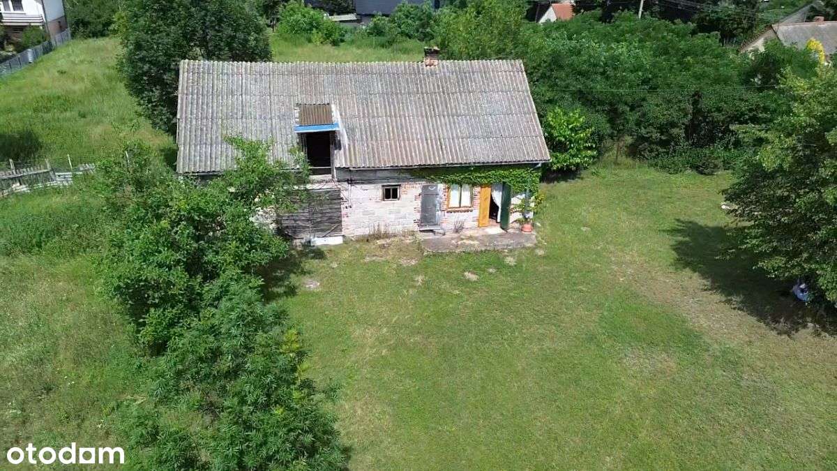 Siedlisko z domem i 2 200 m² działki nad Wisłą-4