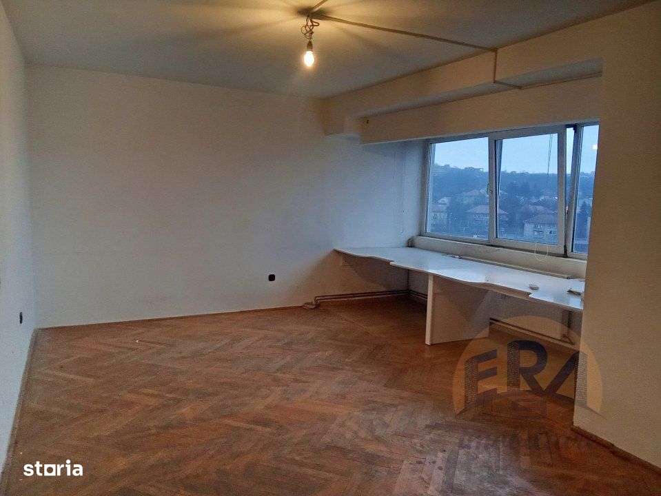 Apartament 4 camere,  , Str. General Magheru - Imagine principală: 5/10