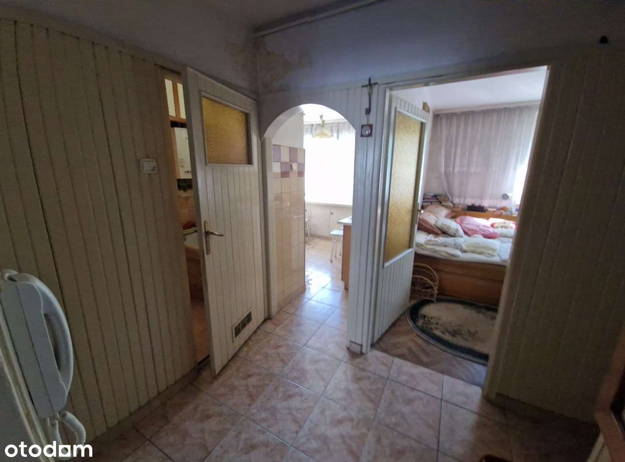 NOWA CENA. Na sprzedaż mieszkanie przy ul. Szpitalnej w Prudniku-8