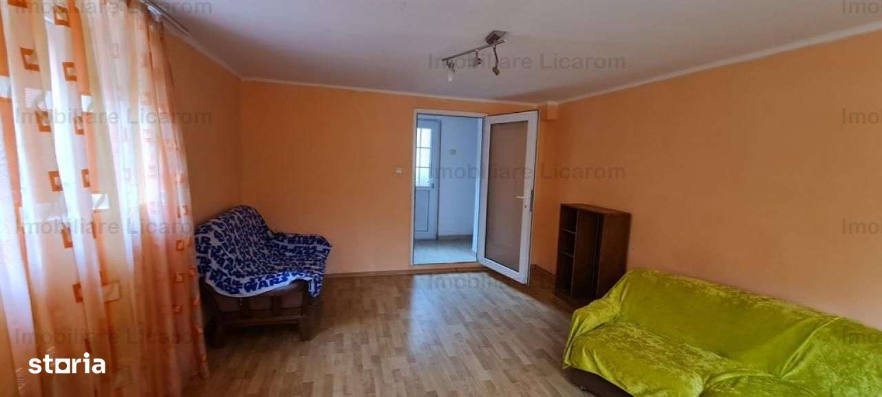 Casa individuala cu 2 apartamente, 6 camere,teren 403 mp,ASTRA.-10