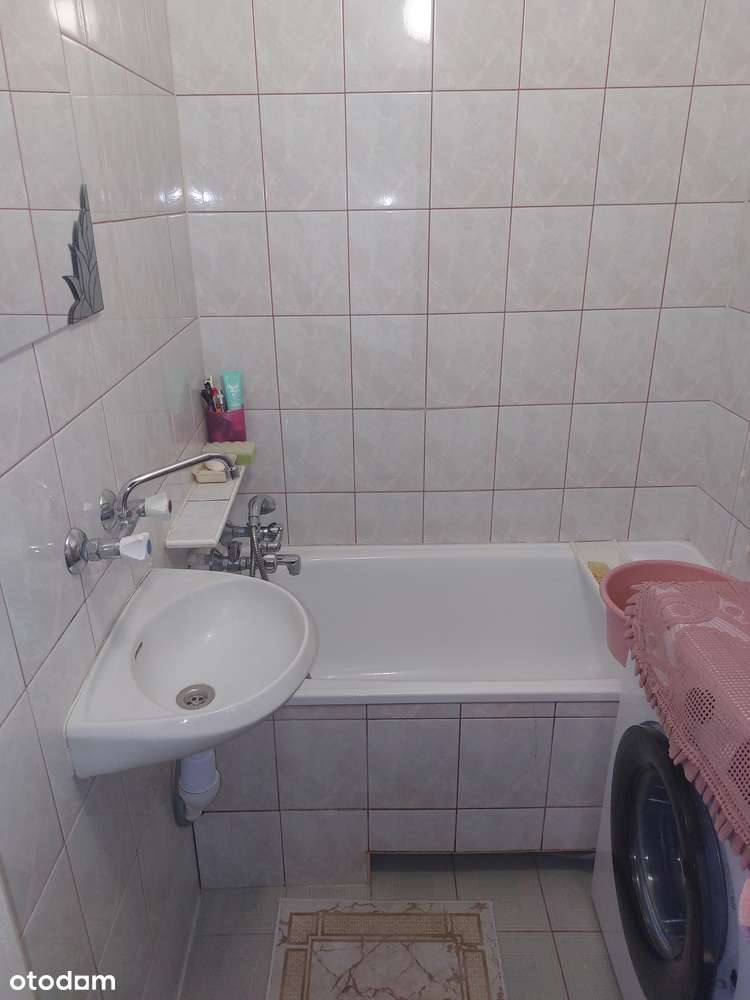 Trzypokojowe  mieszkanie z balkonem i widokiem na tereny zielone-6