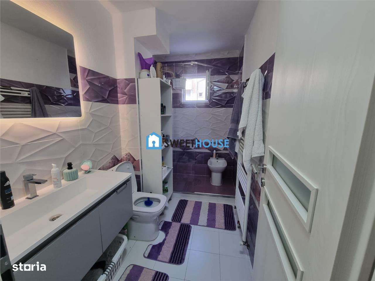 Apartament cu Trei Camere LUX-12