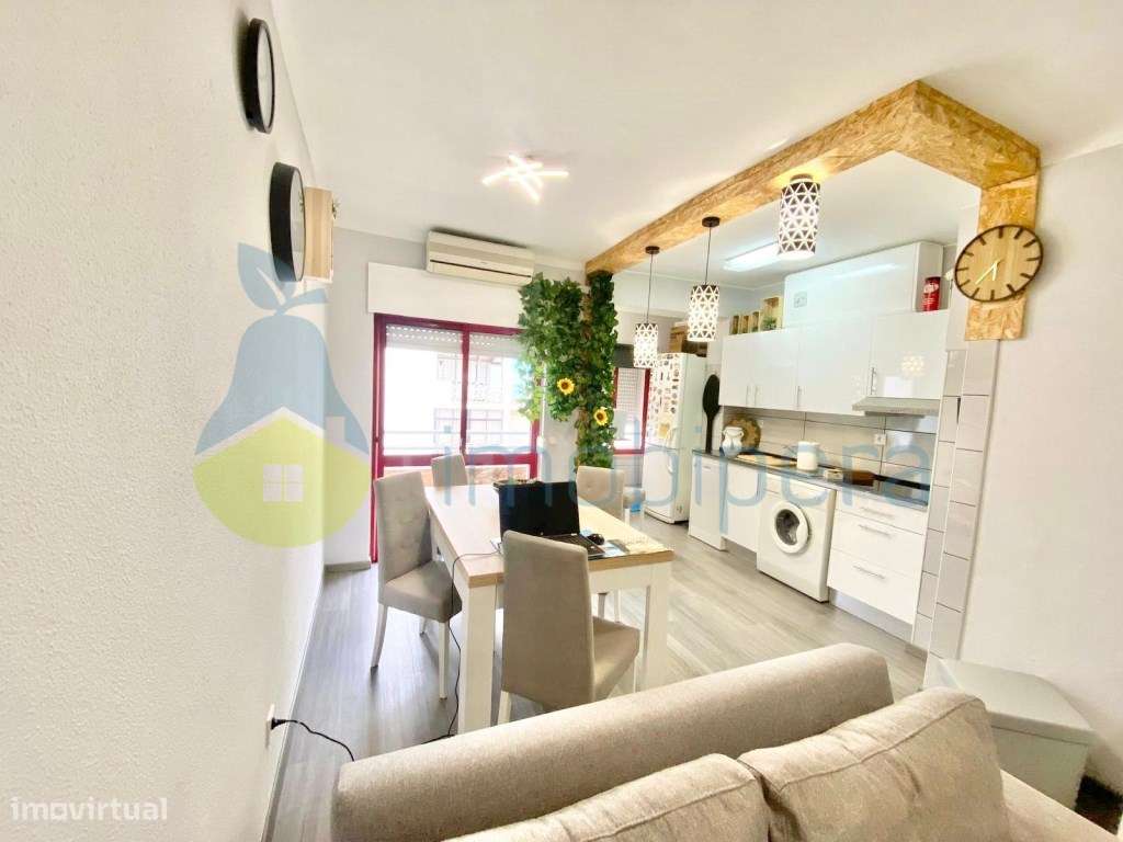 Apartamento T1 em 2º linha de praia a apenas 2 minutos a pé da praia! - Grande imagem: 2/13