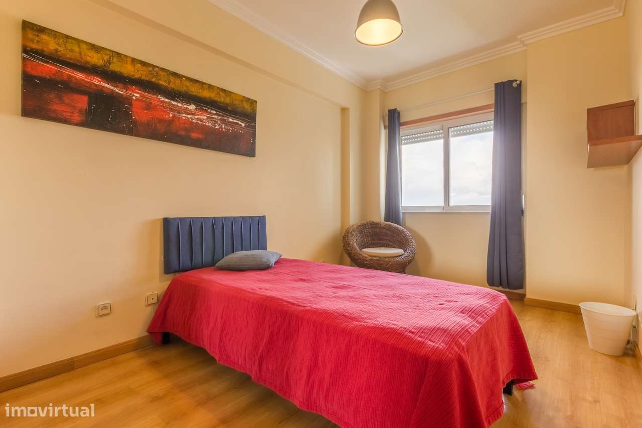 Apartamento T2 Duplex em Algueirão/Mem Martins, Sintra-13