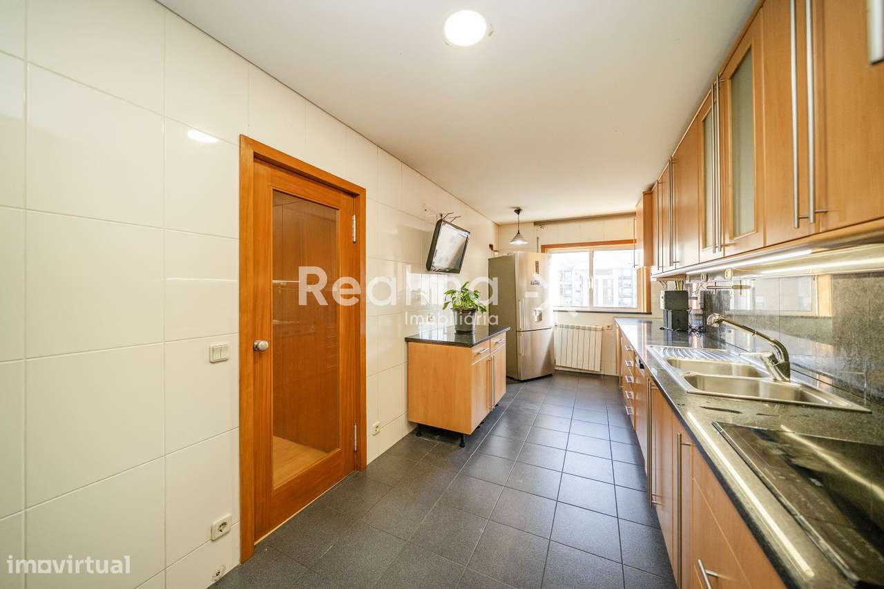 Apartamento T5 em S.Victor-22