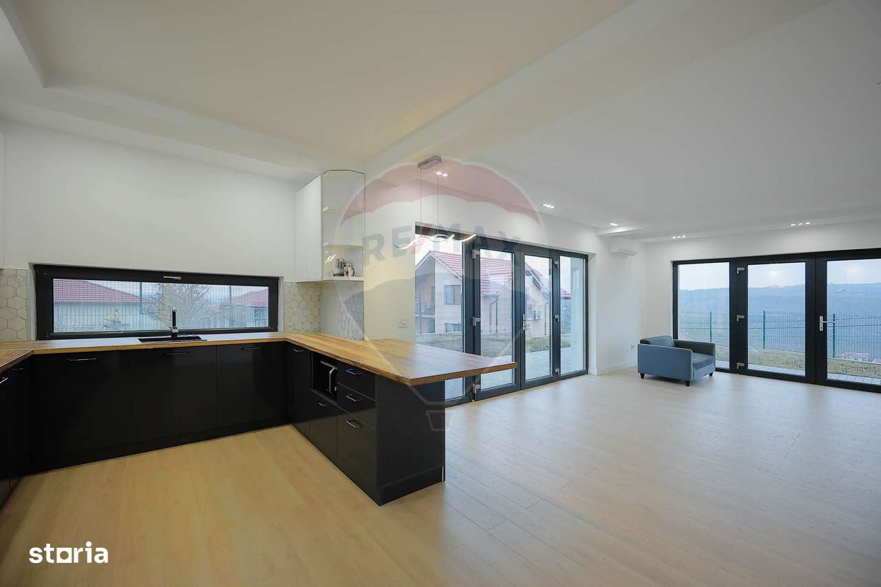 Casă Individuală 4 camere, Dealuri, Zona Doja, Panoramă-0