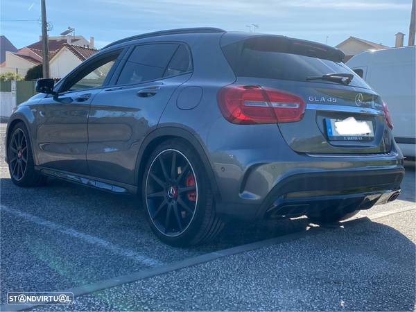 Mercedes-Benz GLA 45 AMG - 25