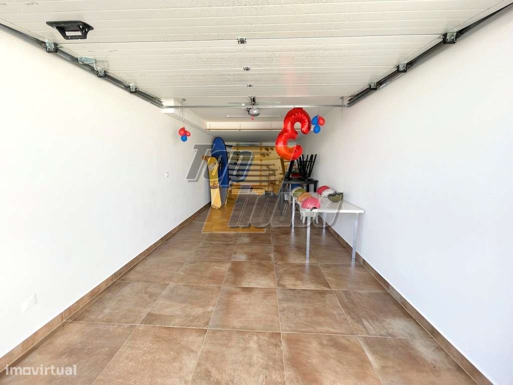 Moradia Isolada T4+1 com piscina-30