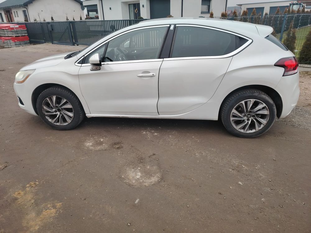 Citroën DS4 2012