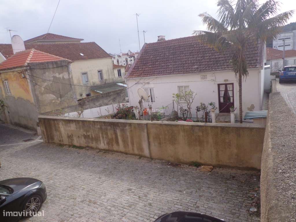 Sintra/Estefânia Prédio com 4 apartamentos T1,logradouro - Grande imagem: 3/7