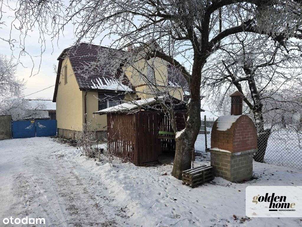 Dom z zabudowaniami gospodarskimi na działce 3478m-11