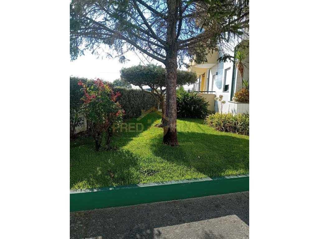 OPORTUNIDADE ÚNICA - T2 em Gulpilhares | Localização Privilegiada-0