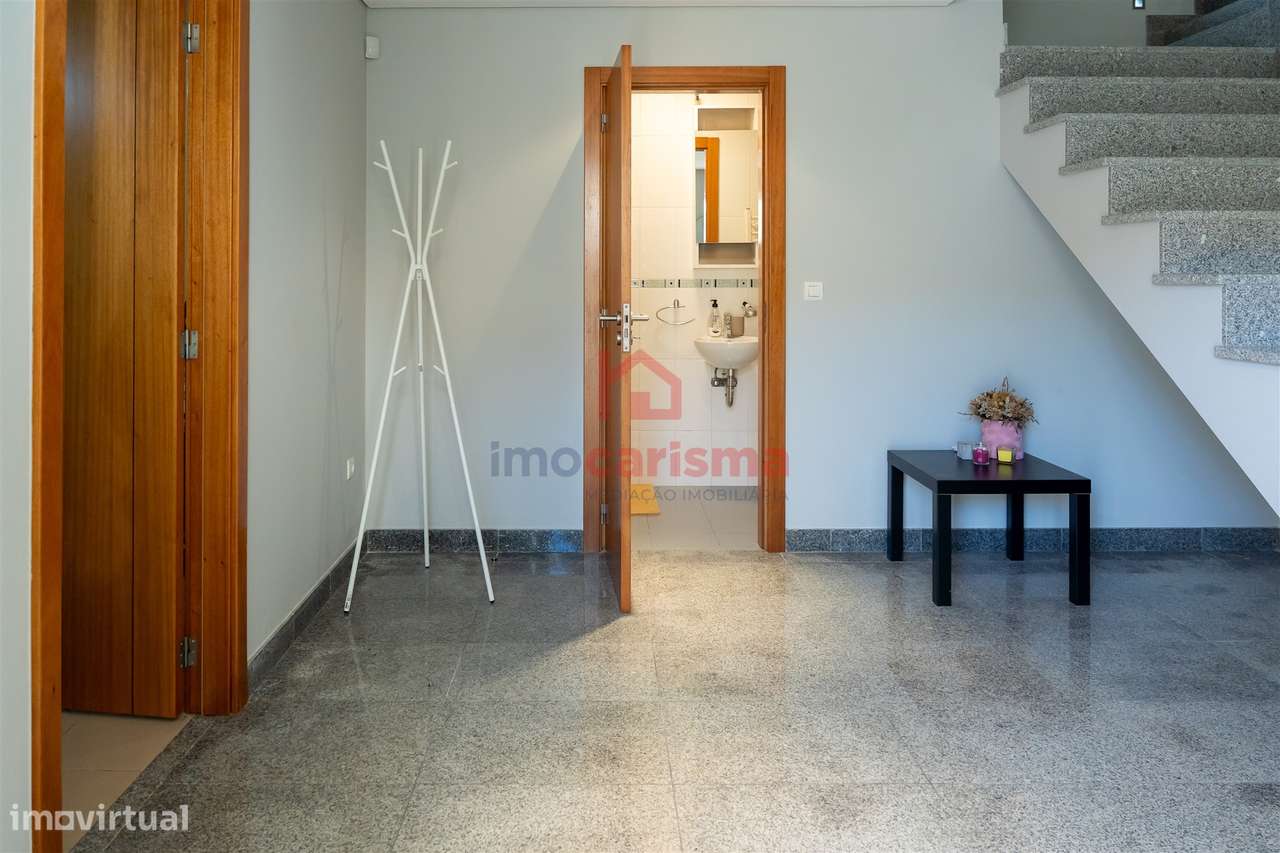 Moradia de Luxo T3 com piscina em Santa Cristina do Couto, Santo Tirso - Grande imagem: 5/43