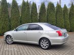 Toyota Avensis 2.0 D-4D Premium - 8