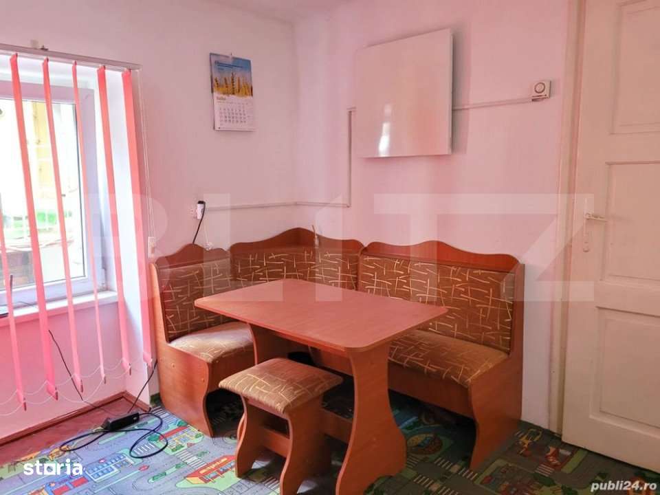 Casa Piata Sfatului compusa ap3camere,studio(2camere),mansarda,intrare - Imagine principală: 5/9