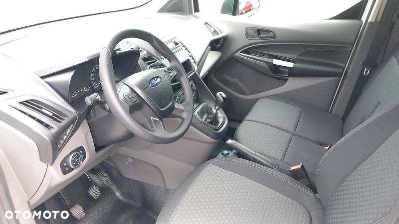 Ford Transit Connect - 9