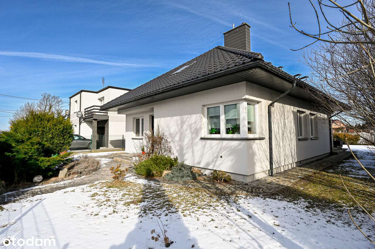 Nowoczesny dom wolnostojący – komfort, przestrzeń,  lokalizacja-1