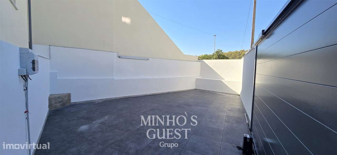 Apartamento T3 Novo c/ garagem no centro de Braga - Braga-20