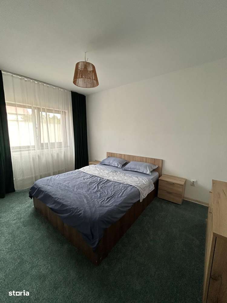 Apartament cu 2 camere Decomandat in zona Mall Moldova - Imagine principală: 2/6