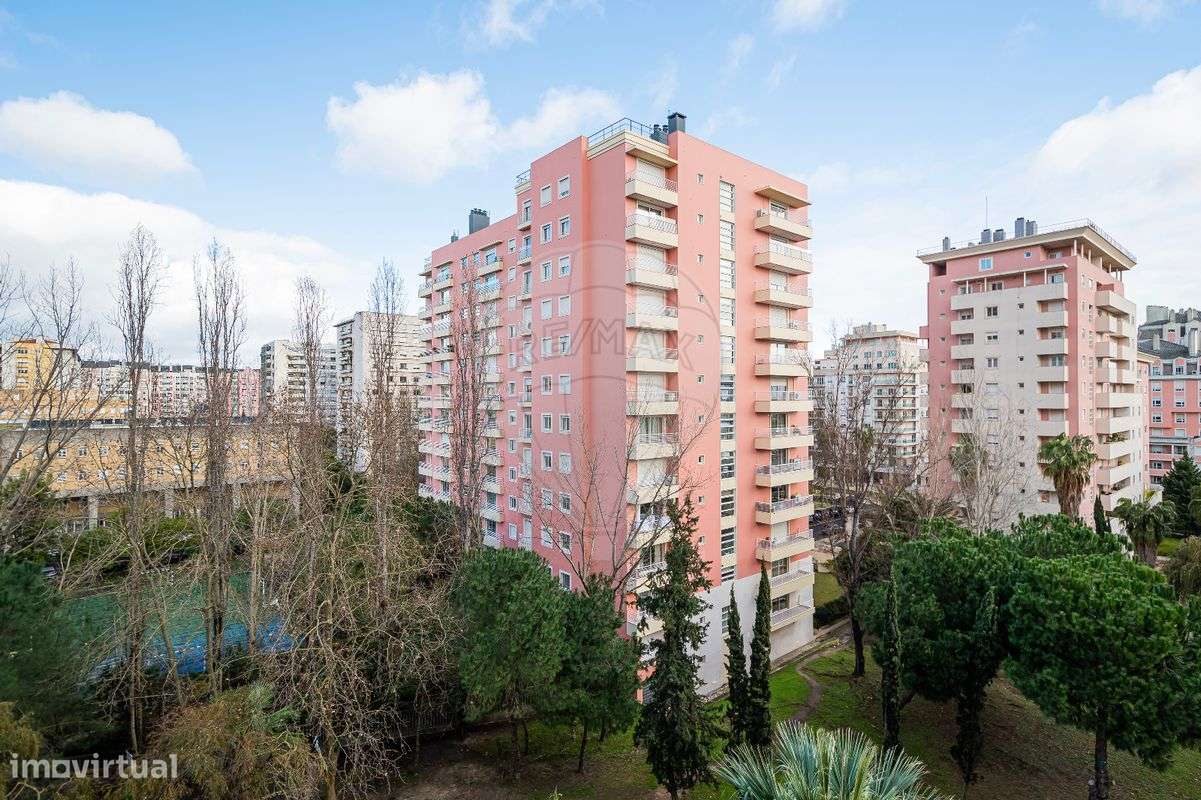 Apartamento T5 para venda - Grande imagem: 2/49