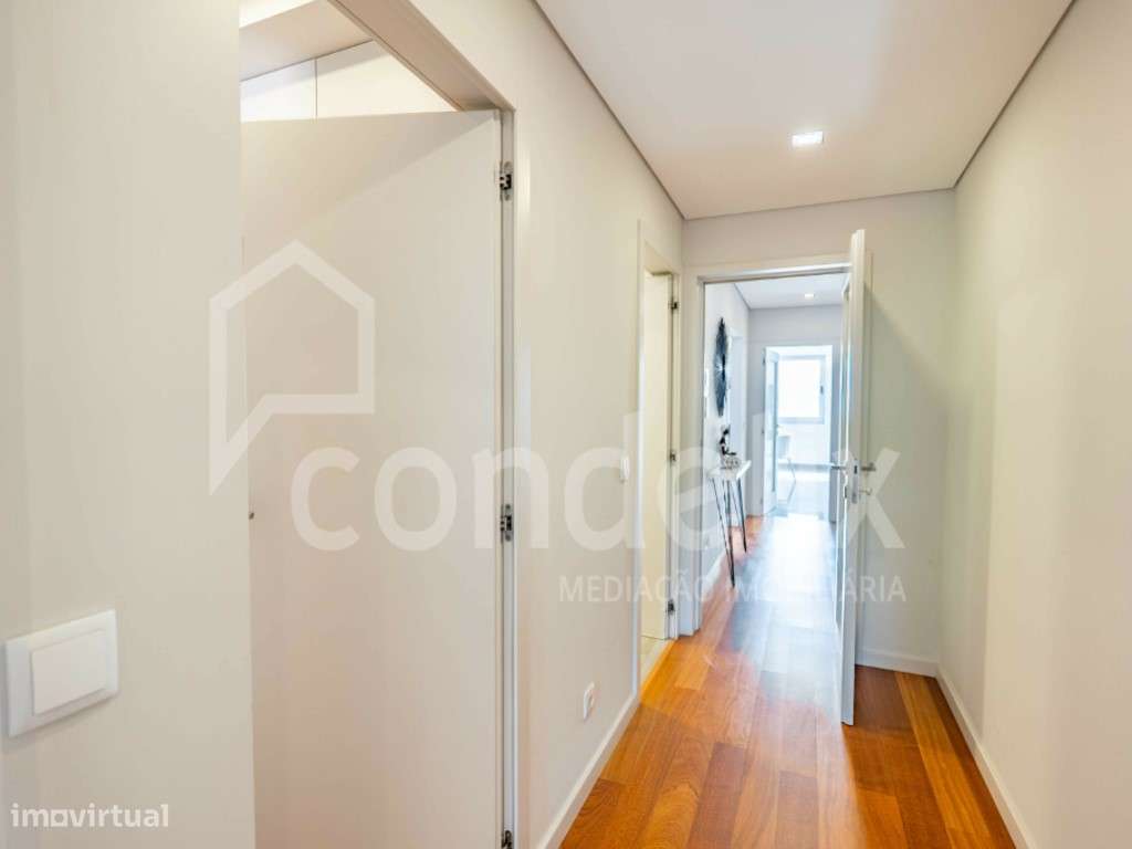 Apartamento T3 com vista rio, para venda no Freixo, Gondomar-30