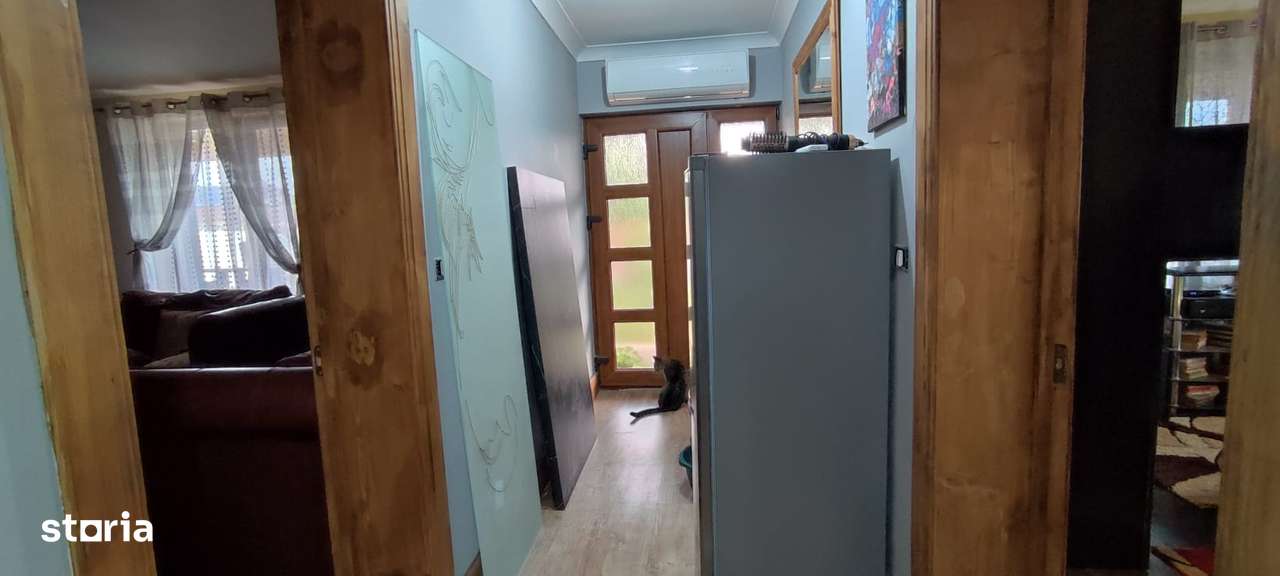 Casă din cărămidă în Gioseni –  2015 | 4 cam | 850 mp teren | Magazie - Imagine principală: 4/15