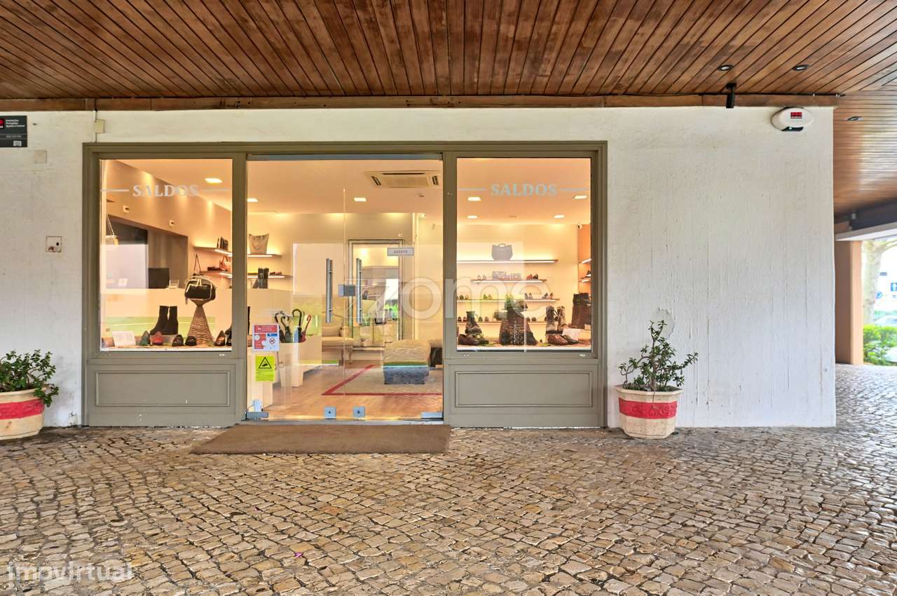 Trespasse Loja conceituada na área de calçado e acessórios - Grande imagem: 3/17