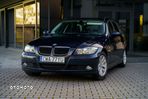 BMW Seria 3 320i - 3